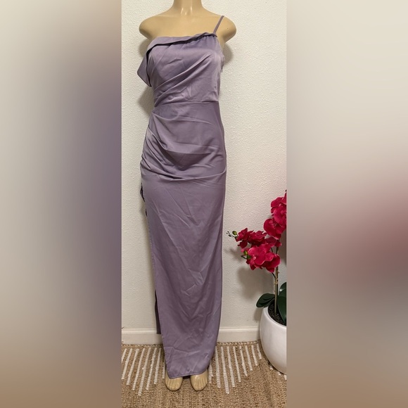 Fashion Nova One Shoulder Lavender Dress - Picture 5 of 10